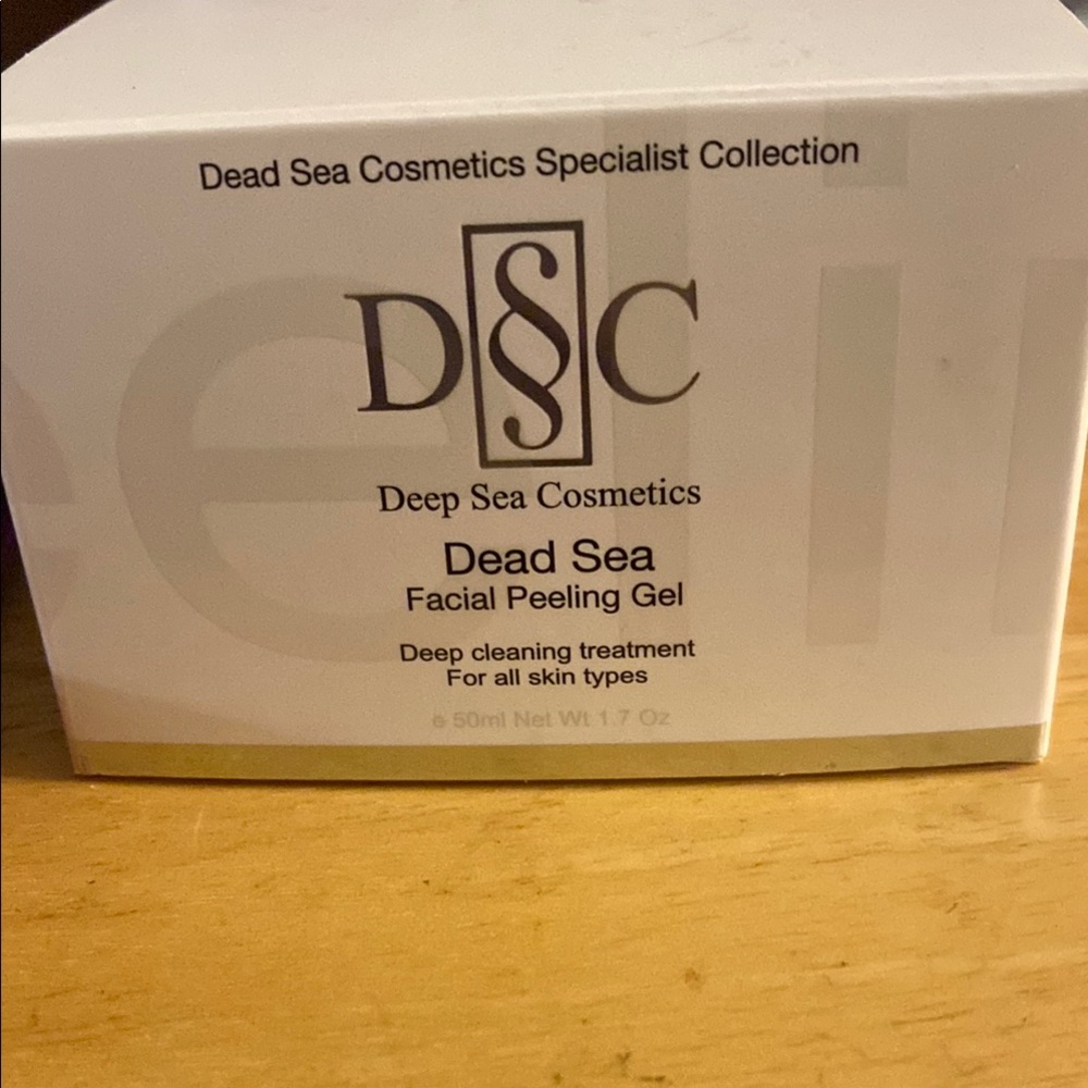 Dead Sea Facial Peeling Gel New